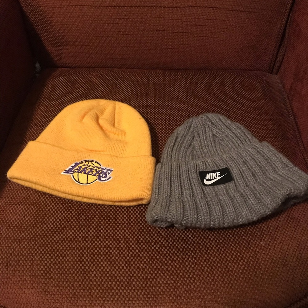 2 winter caps